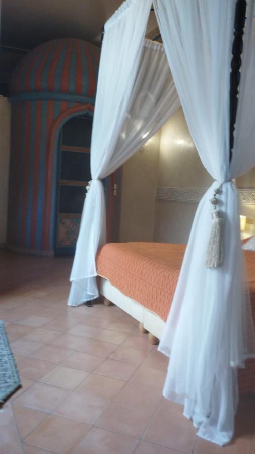 Riad Puchka Marrakesh Exterior photo